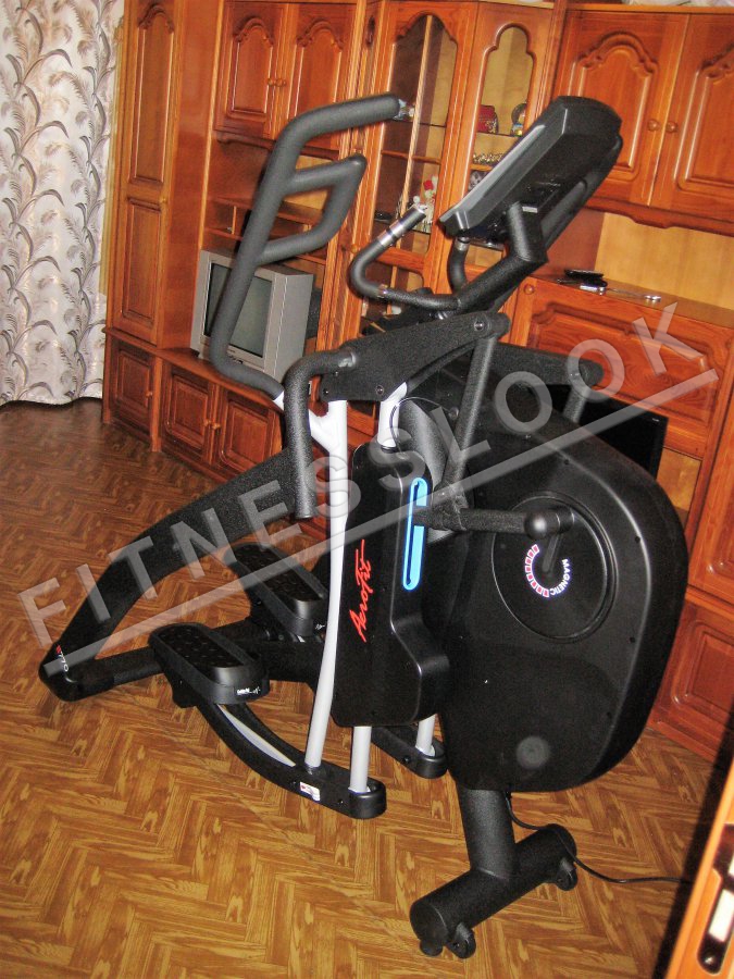 Эллиптический тренажер AeroFit E770